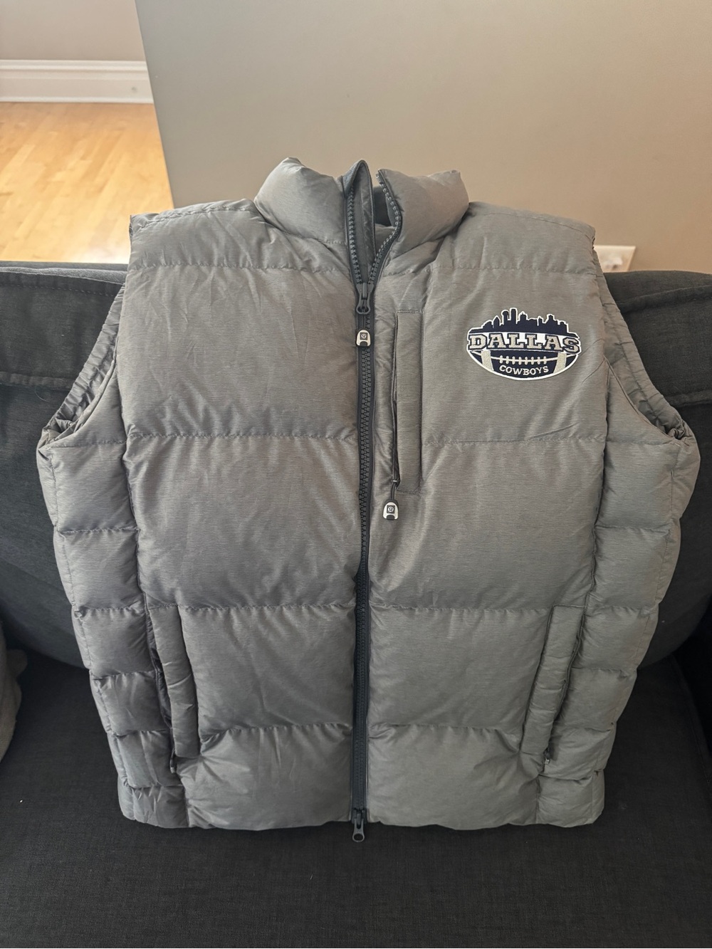 LULULEMON NFL Gray Quilted Puffer Vest with Dallas Cowboys Logo NEW